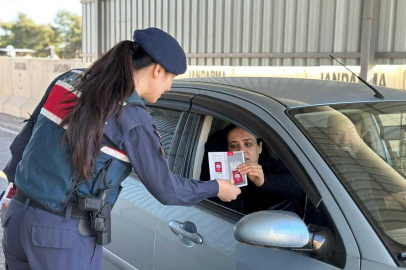 Adana'da jandarma ekipleri kadına şiddetin önlenmesine yönelik eğitim verdi