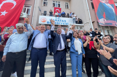 Adana’da 4 ilçenin belediye başkanı mazbatasını aldı