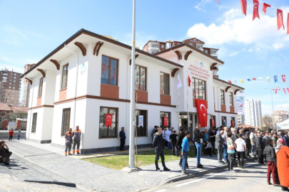 Melikgazi Belediyesi ve hayırsever işbirliğiyle yeni aile sağlığı merkezi açıldı