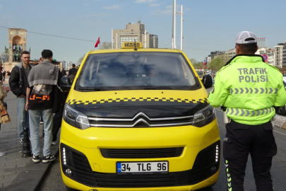 Taksim Meydanı'nda ticari taksi denetimlerinde 39 bin 155 lira para cezası kesildi