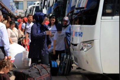 Adana Otogarında bayram yoğunluğu yaşanıyor