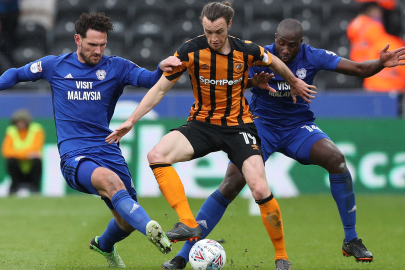 Hull City, Erol Bulut'un Cardiff City'ini 3-1 mağlup etti