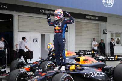 Max Verstappen, Japonya Grand Prix'sinde zafer kazandı