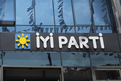 İYİ Parti İstanbul Milletvekili Nimet Özdemir istifa etti