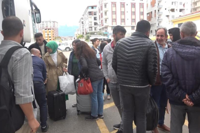 Hatay depreminden etkilenen vatandaşlar Ramazan Bayramı için memleketlerine dönüyor