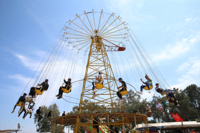 Hatay'da depremzede çocuklar, BtcTurk organizasyonunda lunaparkta eğlendi