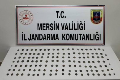 Mersin'de tarihi değeri olan objeler ve onlarca sikke ele geçirildi