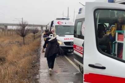 Beylikdüzü'nde polis trafik ekibi ile korsan taksi çarpıştı