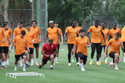 Adanaspor'da hedef, son 2 maçta 6 puan alarak ligde kalmak