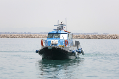 Antalya'da denizin temiz tutulması için alınan denetim teknesi göreve başladı