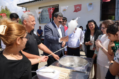 Toroslar Belediye Başkanı Abdurrahman Yıldız, engelliler haftası pikniğinde özel bireylerle buluştu