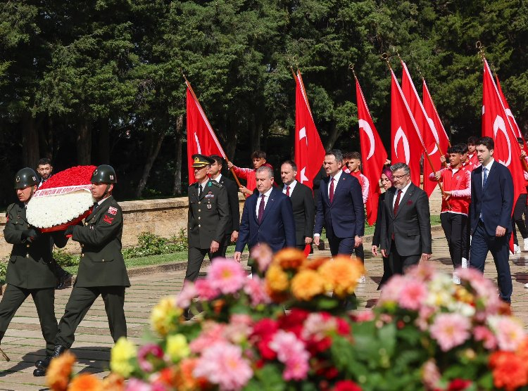 Gençlik ve Spor Bakanı Osman Aşkın Bak