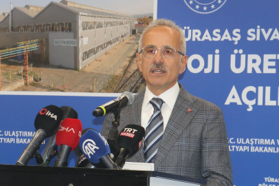 Ulaştırma ve Altyapı Bakanı Uraloğlu, Kırıkkale-Samsun demiryolu ihalesini 2024 ve 2025'te yapacak