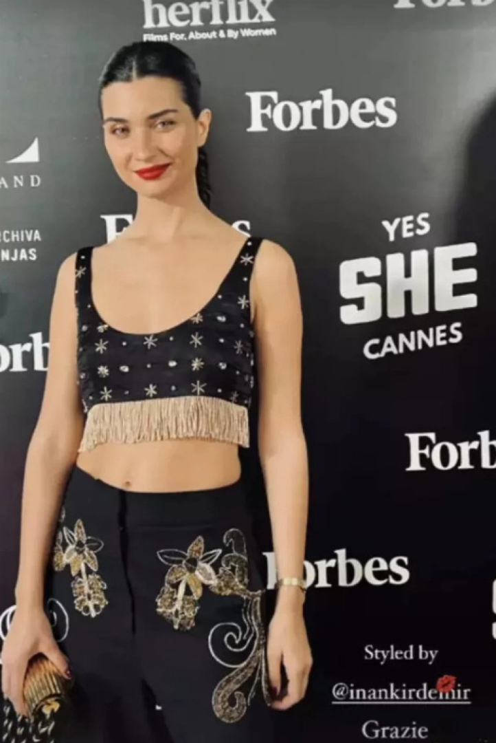 Tuba Büyüküstün'ün Cannes tarzı sosyal medyada gündem oldu 2