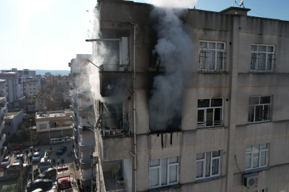 Kayseri'de 8 katlı binanın çatısında yangın çıktı