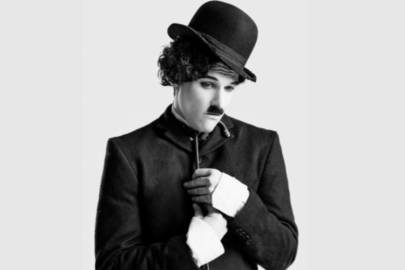 Charlie Chaplin'in yaşam öyküsünü anlatan tiyatro oyunu Türkiye'de ilk kez sahnelenecek