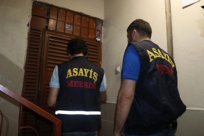 Mersin polisi, 17 adrese düzenlediği operasyonda 84 aranan şahsı yakaladı