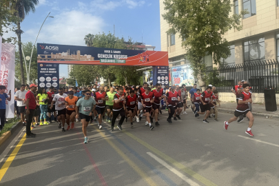 Adana'da AOSB 3. Sanayi Gençlik Koşusu yapıldı