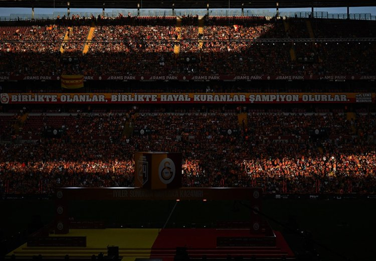 galatasaray kupa töreni