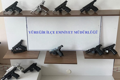 Yüreğir polisi 13 ruhsatsız silah ele geçirirken 102 suçluyu da yakaladı