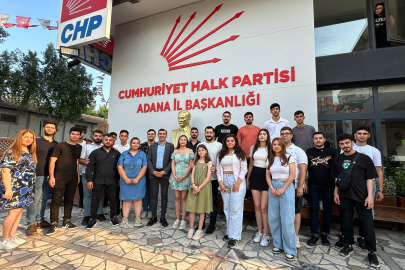 18 yaşını dolduran 50 genç CHP’ye üye oldu