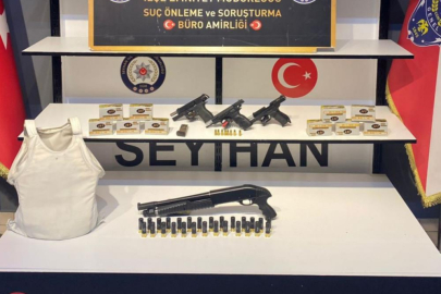 Adana Seyhan'da gizlenmiş ruhsatsız silahlar ele geçirildi