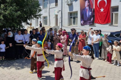 Karaisalı Halk Eğitim Merkezi'nden yılsonu sergisi