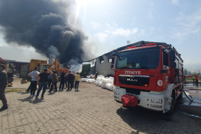 Kayseri Organize Sanayi Bölgesinde bir fabrikada yangın çıktı