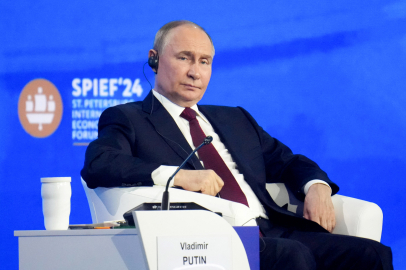 Putin: BRICS ülkeleri bağımsız ödeme sistemi üzerinde çalışıyor