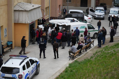 Erzincan'daki toprak kaymasında hayatını kaybeden 9 işçi için toplu cenaze namazı kılınacak