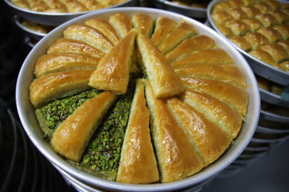 Gaziantep'te bayram öncesi baklava fiyatlarında büyük indirim: Antepsan baklava'dan 950 TL'den 599 TL'ye!