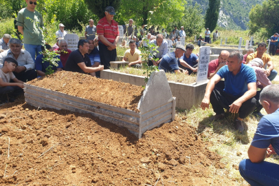 İliç'teki maden kazasında hayatını kaybeden işçi Osmaniye'de toprağa verildi