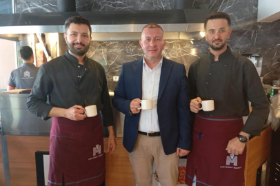 Denizli'de döner restoranında müşterilere bardakta çorba ikramı