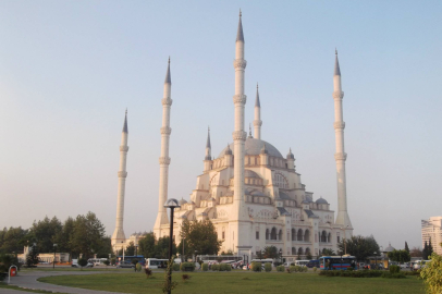 Adana'da Kurban Bayramı namazı tüm camilerde kılındı