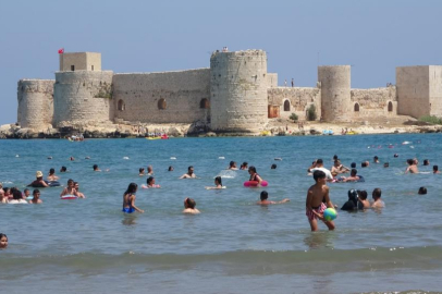 Bayram tatilinde Mersin Sahilleri doldu taştı