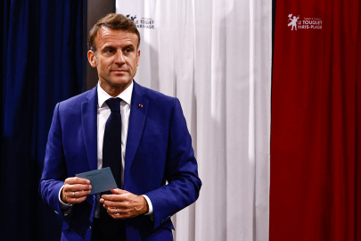 Fransa'da erken genel seçimlerin ilk turunda Macron'un uyarısı: Aşırı sağa tek bir oy bile verilmemeli