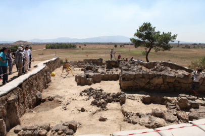 Çukurova'nın tarihi zenginliği, Tatarlı Höyük kazısıyla gün yüzüne çıkıyor