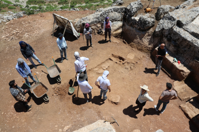 Diyarbakır'da Roma dönemine ait 60 çocuk mezarı bulundu