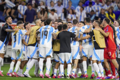 Copa America'da Arjantin, Ekvador'u geçerek yarı finale yükseldi