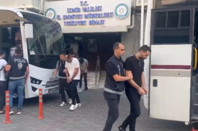 İzmir'de siber polisinden eş zamanlı 'Paket Operasyonu'