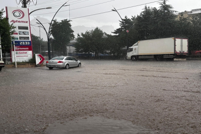 Antalya, Aksaray ve Giresun'da sağanak etkili oldu