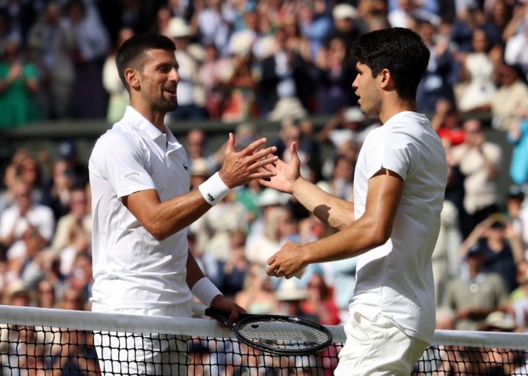 Alcaraz, Wimbledon'da tarihe geçti! Djokovic'i yenerek üst üste ikinci kez şampiyon oldu 2