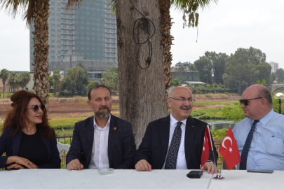 Vali Köşger: Doğru ve tarafsız basın demokrasiye hayat verir