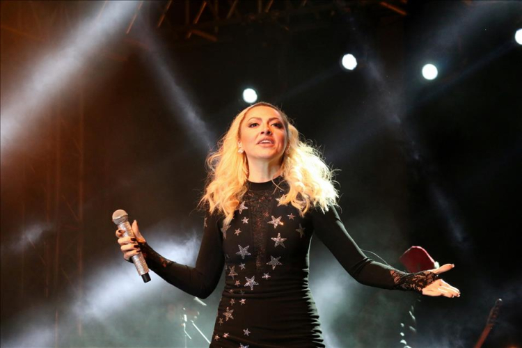 hadise bodrum konseri