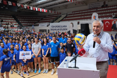 Zeydan Karalar: Halkımıza faydalı işler yapmak en büyük mutluluk