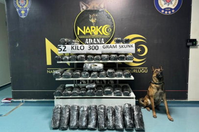 Narkotik Köpeği 'Oscar' 52 kilo madde ele geçirdi