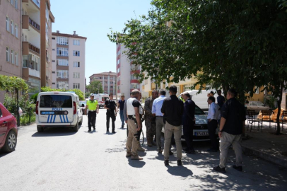 Polisi şehit eden saldırgan, annesini rehin aldı