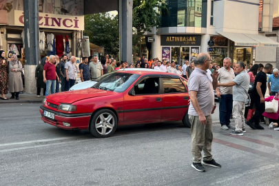 Denizli'de yaya geçidinde kadına otomobil çarptı