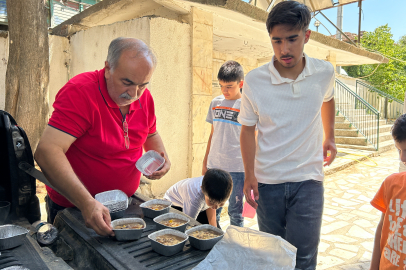 Uşak'ta şehitler için 400 kişilik aşure hayrı yapıldı