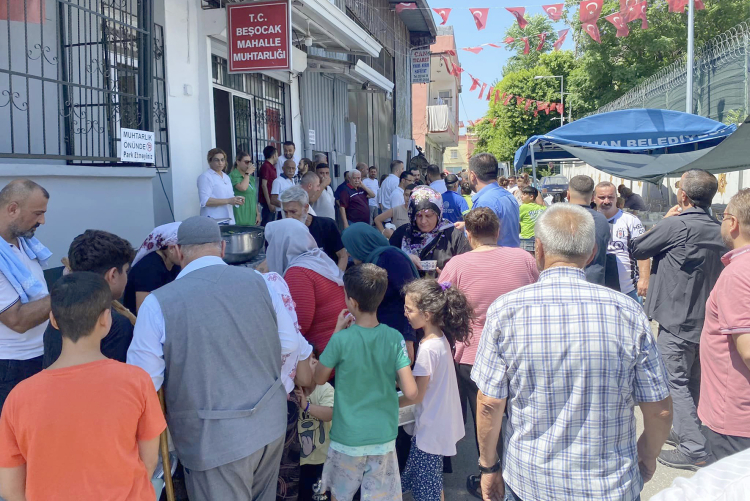 Can Yıkım’dan Geleneksel Aşure Etkinliği